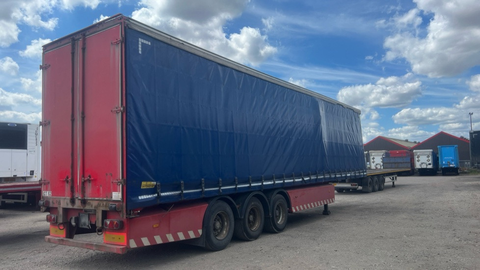 SDC CURTAINSIDE - Τρέιλερ: φωτογραφία 4 SDC CURTAINSIDE - Τρέιλερ: φωτογραφία 4