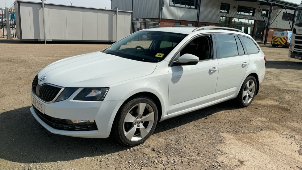 SKODA OCTAVIA SE 1.5 TSI - Αυτοκίνητο: φωτογραφία 2 SKODA OCTAVIA SE 1.5 TSI - Αυτοκίνητο: φωτογραφία 2