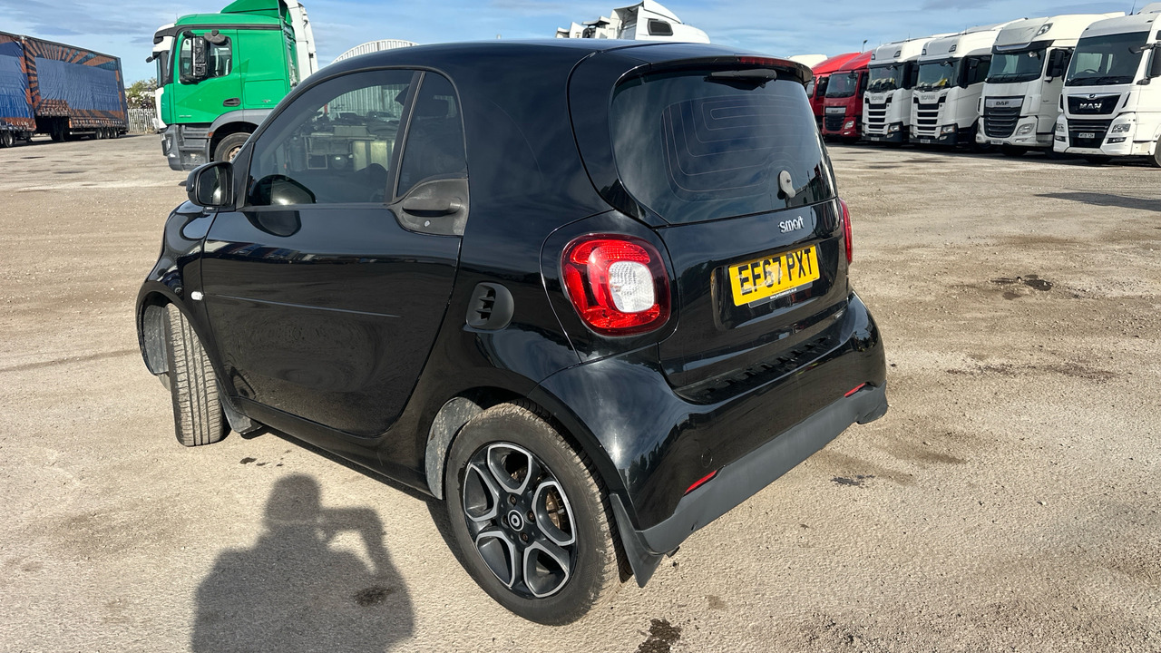 SMART FORTWO 0.9 TURBO PRIME PREMIUM - Κουπέ αυτοκίνητο: φωτογραφία 3 SMART FORTWO 0.9 TURBO PRIME PREMIUM - Κουπέ αυτοκίνητο: φωτογραφία 3