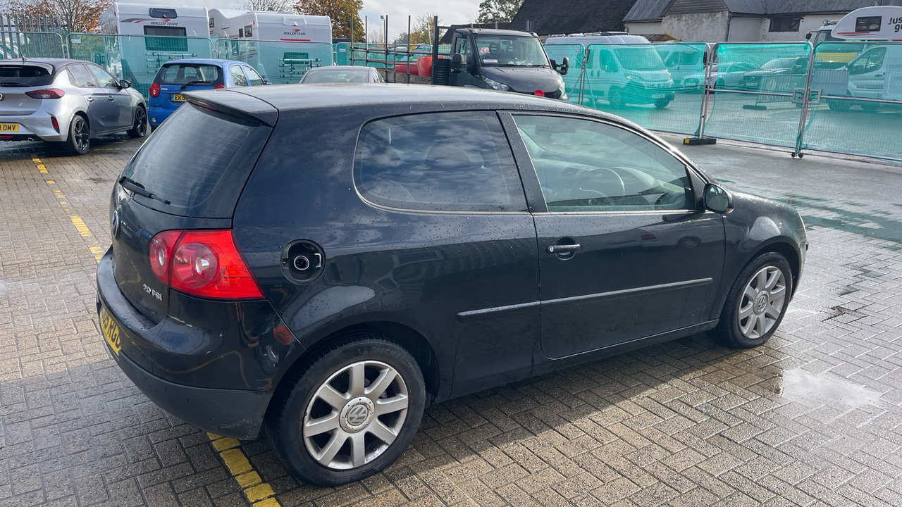 VOLKSWAGEN GOLF 2.0 GT FSI - Hatchback: φωτογραφία 4 VOLKSWAGEN GOLF 2.0 GT FSI - Hatchback: φωτογραφία 4