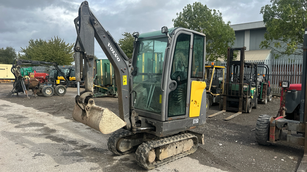 VOLVO EC15D - Μίνι εκσκαφέας: φωτογραφία 2 VOLVO EC15D - Μίνι εκσκαφέας: φωτογραφία 2