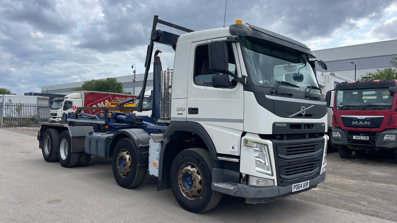 VOLVO FM 370 - Φορτηγό φόρτωσης γάντζου: φωτογραφία 1 VOLVO FM 370 - Φορτηγό φόρτωσης γάντζου: φωτογραφία 1