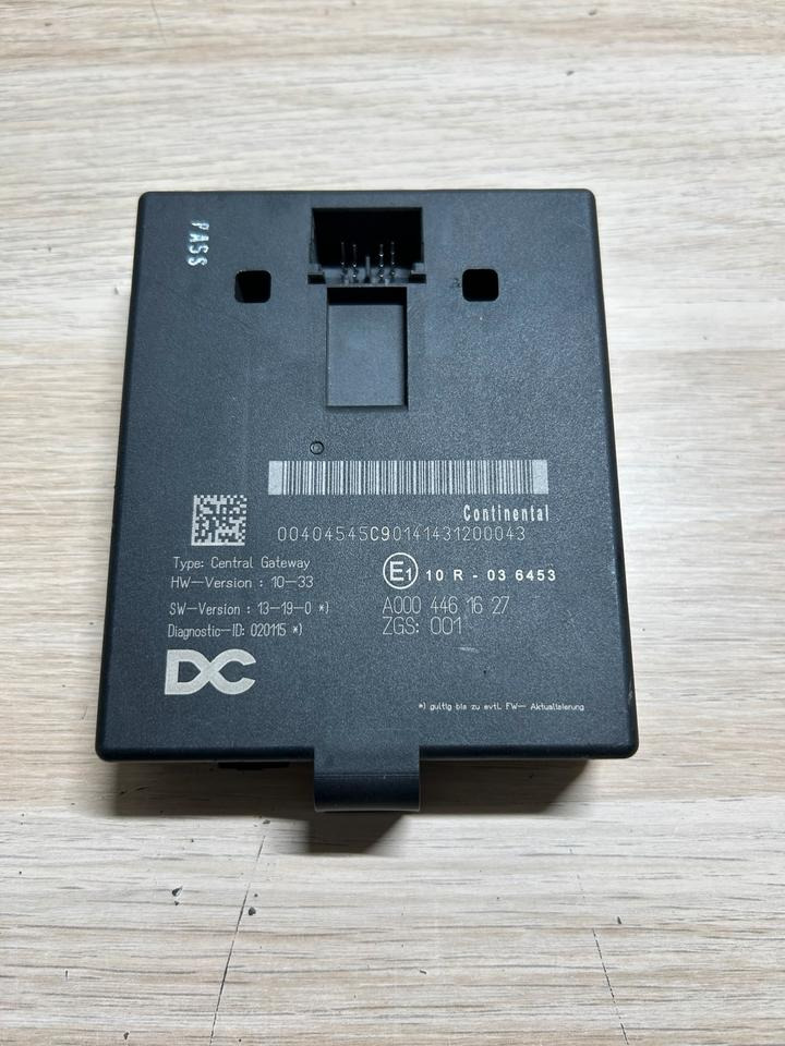 Atego 4 EU6 Continental Central Gateway Steuergerät A0004461627 - Ηλεκτρονική μονάδα ελέγχου: φωτογραφία 2 Atego 4 EU6 Continental Central Gateway Steuergerät A0004461627 - Ηλεκτρονική μονάδα ελέγχου: φωτογραφία 2