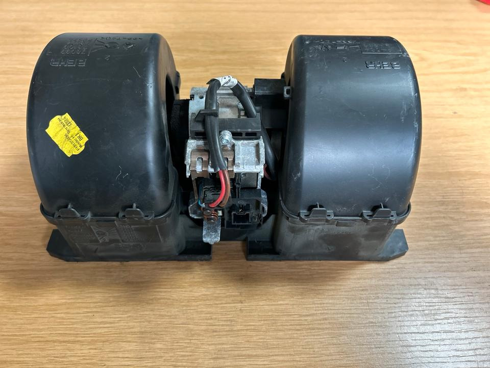 DAF CF Klimaanlage Motor A4584/A4588 - Σύστημα ψύξης για Φορτηγό: φωτογραφία 5 DAF CF Klimaanlage Motor A4584/A4588 - Σύστημα ψύξης για Φορτηγό: φωτογραφία 5