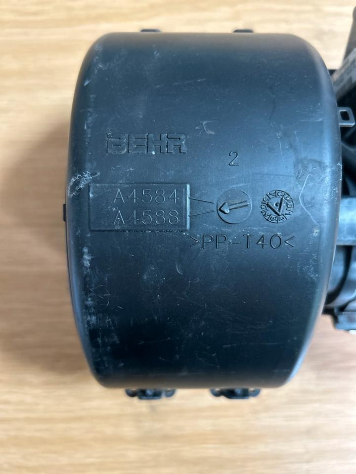 DAF CF Klimaanlage Motor A4584/A4588 - Σύστημα ψύξης για Φορτηγό: φωτογραφία 2 DAF CF Klimaanlage Motor A4584/A4588 - Σύστημα ψύξης για Φορτηγό: φωτογραφία 2