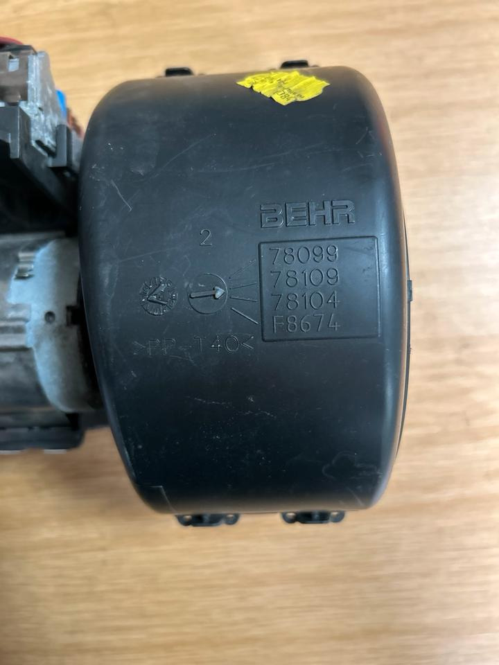DAF CF Klimaanlage Motor A4584/A4588 - Σύστημα ψύξης για Φορτηγό: φωτογραφία 3 DAF CF Klimaanlage Motor A4584/A4588 - Σύστημα ψύξης για Φορτηγό: φωτογραφία 3