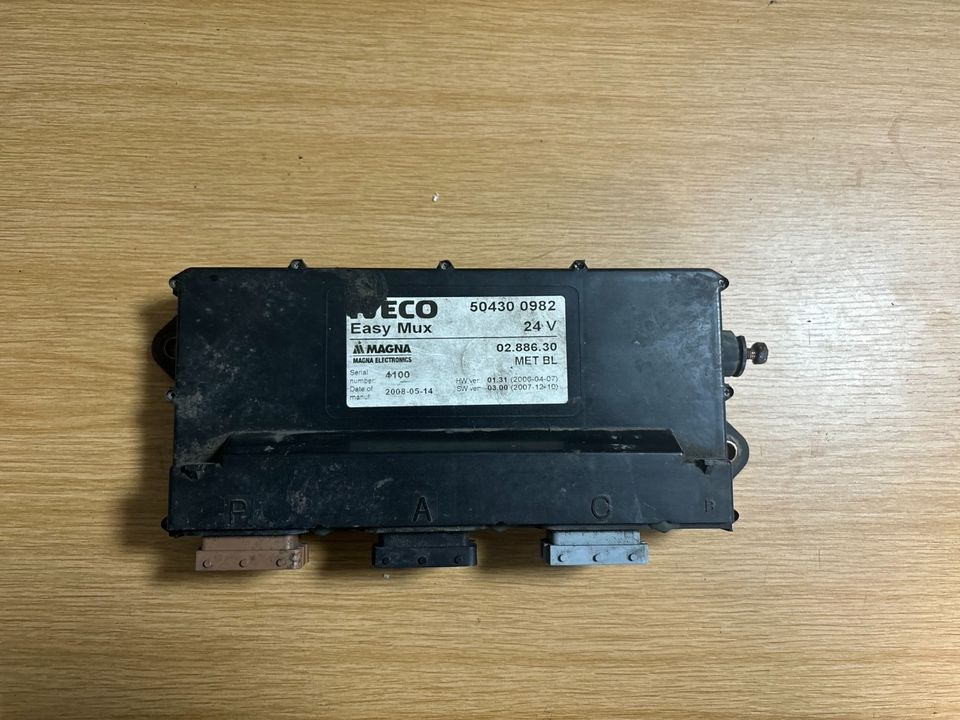 Ηλεκτρονική μονάδα ελέγχου για Φορτηγό IVECO Easy Mux MAGNA Steuergerät 504300982: φωτογραφία 1