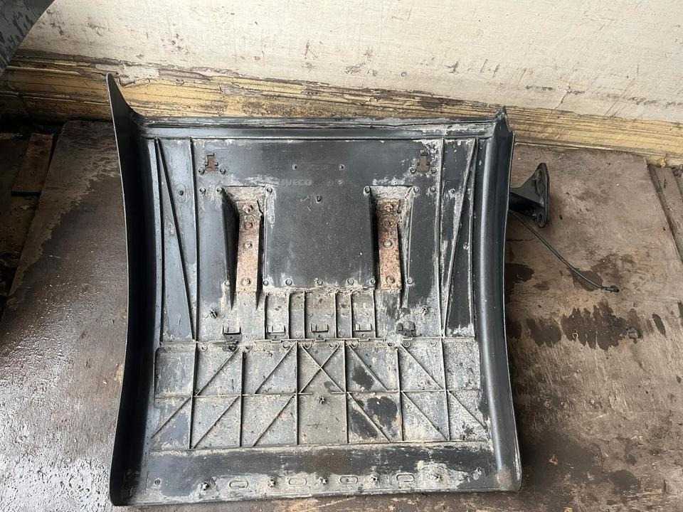 IVECO Stralis 450 Kotflügel vorne rechts 41299389 / 41299388 - Fender για Φορτηγό: φωτογραφία 5 IVECO Stralis 450 Kotflügel vorne rechts 41299389 / 41299388 - Fender για Φορτηγό: φωτογραφία 5