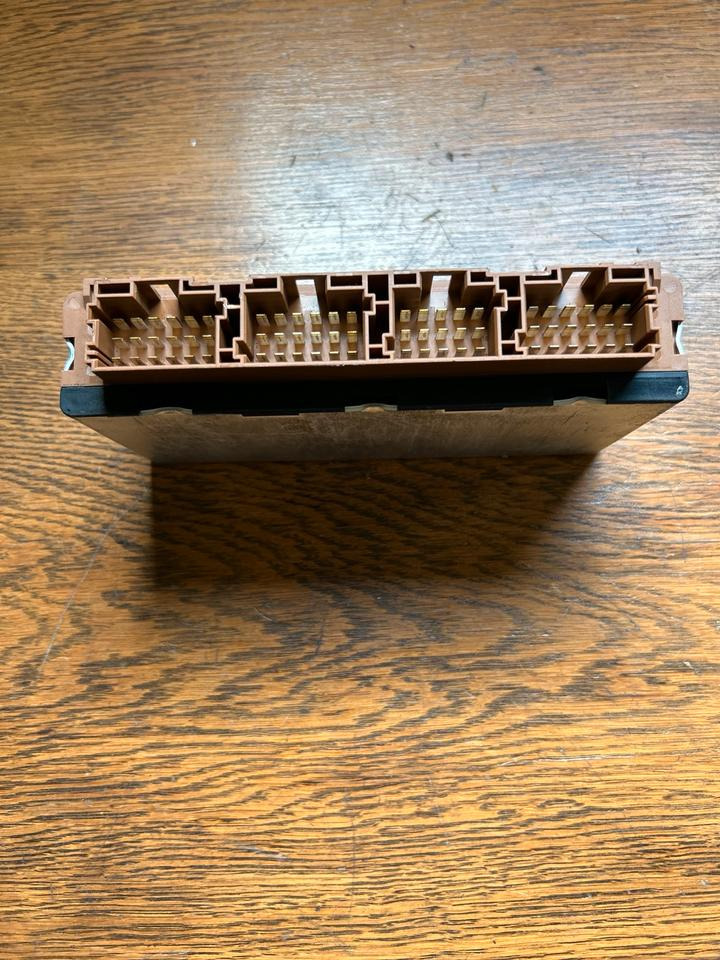 MAN Central Anschlussblock Steuergerät 81.25816-7012 - Ηλεκτρονική μονάδα ελέγχου για Φορτηγό: φωτογραφία 2 MAN Central Anschlussblock Steuergerät 81.25816-7012 - Ηλεκτρονική μονάδα ελέγχου για Φορτηγό: φωτογραφία 2