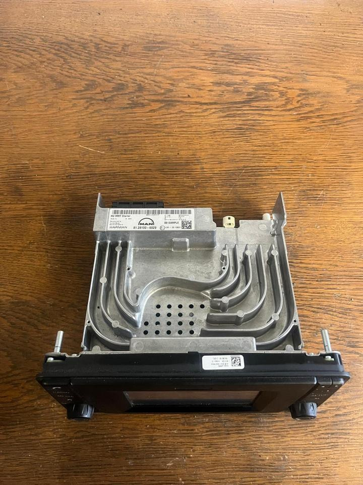 MAN EU6 Radio/Navigationssystem 81.28100-6029 - Σύστημα πλοήγησης για Φορτηγό: φωτογραφία 4 MAN EU6 Radio/Navigationssystem 81.28100-6029 - Σύστημα πλοήγησης για Φορτηγό: φωτογραφία 4