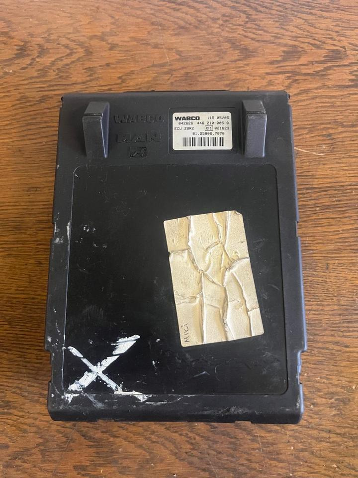 MAN Elekronik ECU ZBR 2 Steuergerät 81.25806-7070 - Ηλεκτρονική μονάδα ελέγχου για Φορτηγό: φωτογραφία 2 MAN Elekronik ECU ZBR 2 Steuergerät 81.25806-7070 - Ηλεκτρονική μονάδα ελέγχου για Φορτηγό: φωτογραφία 2
