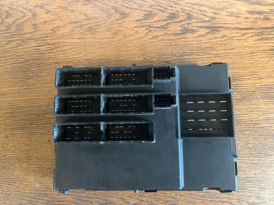 MAN Elekronik ECU ZBR 2 Steuergerät 81.25806-7070 - Ηλεκτρονική μονάδα ελέγχου για Φορτηγό: φωτογραφία 4 MAN Elekronik ECU ZBR 2 Steuergerät 81.25806-7070 - Ηλεκτρονική μονάδα ελέγχου για Φορτηγό: φωτογραφία 4