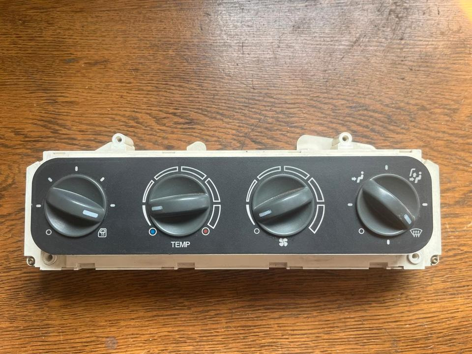 MAN Heizungsbedienung Klimabedienteil 81619906072 - Καμπίνα και εσωτερικό για Φορτηγό: φωτογραφία 2 MAN Heizungsbedienung Klimabedienteil 81619906072 - Καμπίνα και εσωτερικό για Φορτηγό: φωτογραφία 2