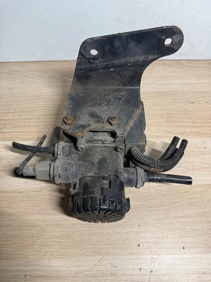 MAN KNORR-BREMSE EBS Ventil K021204 81.52106-6049 - Βαλβίδα για Φορτηγό: φωτογραφία 2 MAN KNORR-BREMSE EBS Ventil K021204 81.52106-6049 - Βαλβίδα για Φορτηγό: φωτογραφία 2