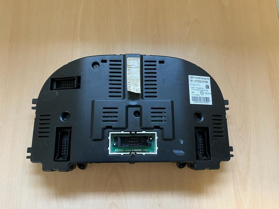 MAN Kombiinstrument Tacho 81272026190 - Ταμπλό αυτοκινήτου για Φορτηγό: φωτογραφία 3 MAN Kombiinstrument Tacho 81272026190 - Ταμπλό αυτοκινήτου για Φορτηγό: φωτογραφία 3