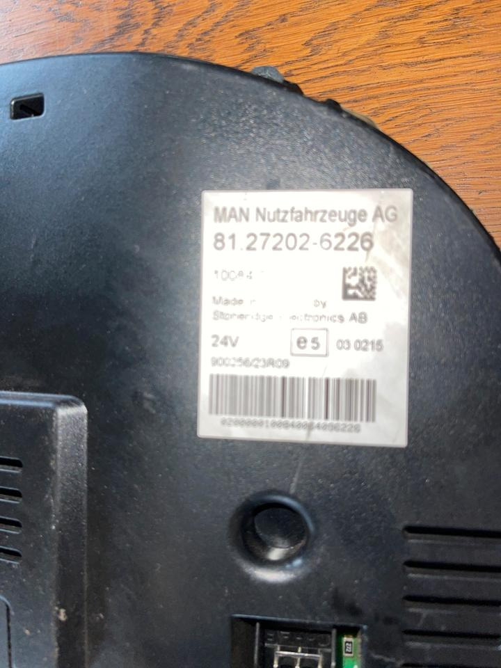MAN Kombiinstrument Tacho 81272026226 - Ταμπλό αυτοκινήτου για Φορτηγό: φωτογραφία 2 MAN Kombiinstrument Tacho 81272026226 - Ταμπλό αυτοκινήτου για Φορτηγό: φωτογραφία 2