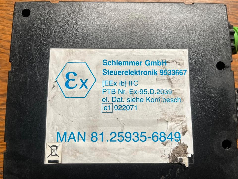 MAN Steuerelektronik 9533667 ADR Steuergerät 81.25935-6849 - Ηλεκτρονική μονάδα ελέγχου για Φορτηγό: φωτογραφία 2 MAN Steuerelektronik 9533667 ADR Steuergerät 81.25935-6849 - Ηλεκτρονική μονάδα ελέγχου για Φορτηγό: φωτογραφία 2