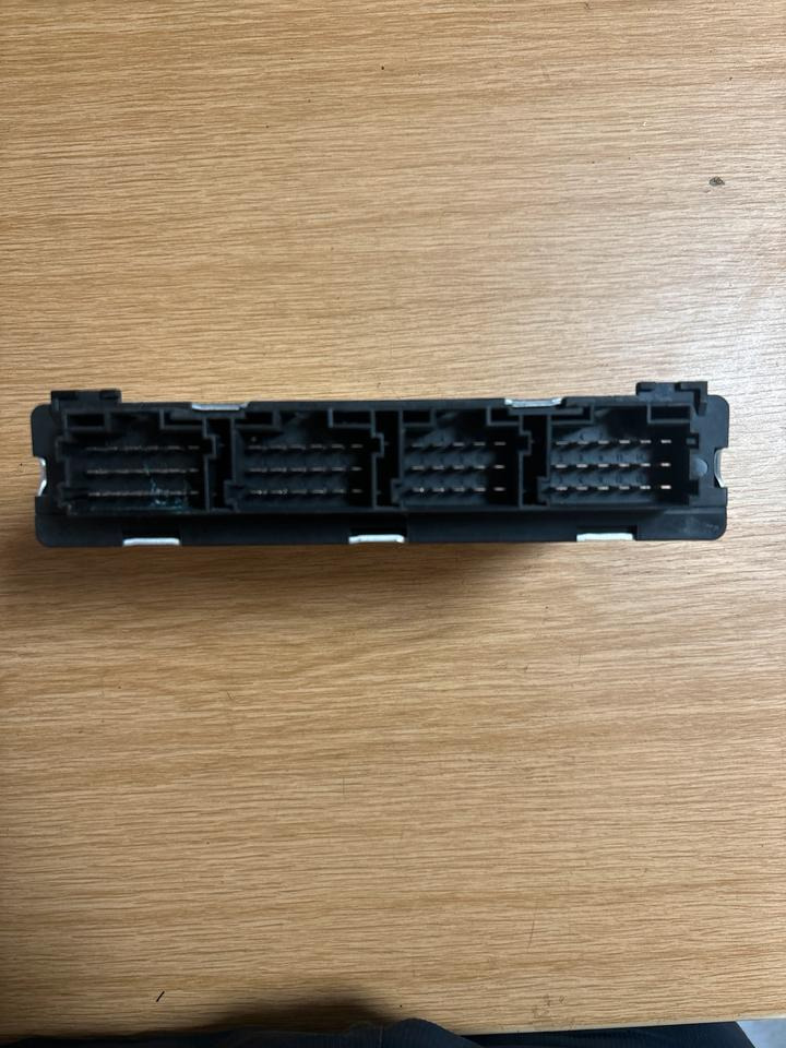 MAN VDO Elektronik FFR Steuergerät 81.25805-7022 - Ηλεκτρονική μονάδα ελέγχου για Φορτηγό: φωτογραφία 3 MAN VDO Elektronik FFR Steuergerät 81.25805-7022 - Ηλεκτρονική μονάδα ελέγχου για Φορτηγό: φωτογραφία 3