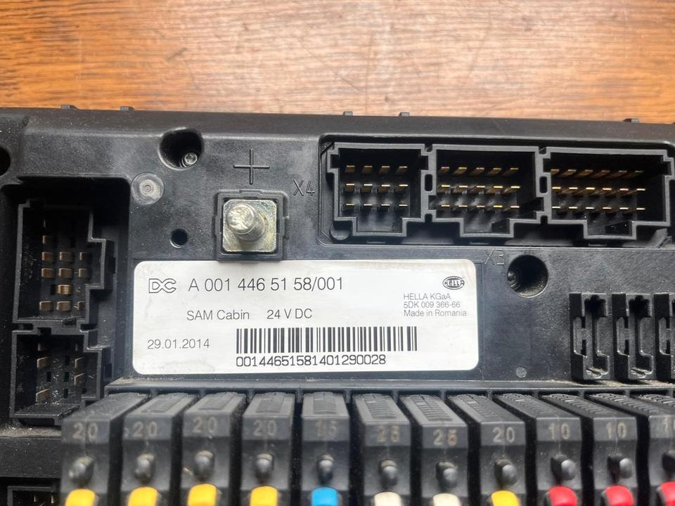 Mercedes Actros MP4 SAM Cabin Sicherungskasten A0014465158 - Ηλεκτρική ασφάλεια για Φορτηγό: φωτογραφία 2 Mercedes Actros MP4 SAM Cabin Sicherungskasten A0014465158 - Ηλεκτρική ασφάλεια για Φορτηγό: φωτογραφία 2