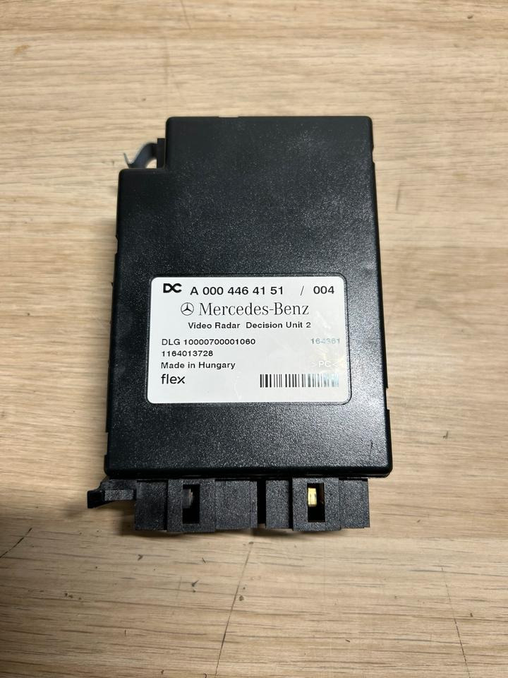 Mercedes Atego 4 EU 6 Video Radar Steuergerät A0004464151 - Ηλεκτρικό σύστημα για Φορτηγό: φωτογραφία 2 Mercedes Atego 4 EU 6 Video Radar Steuergerät A0004464151 - Ηλεκτρικό σύστημα για Φορτηγό: φωτογραφία 2