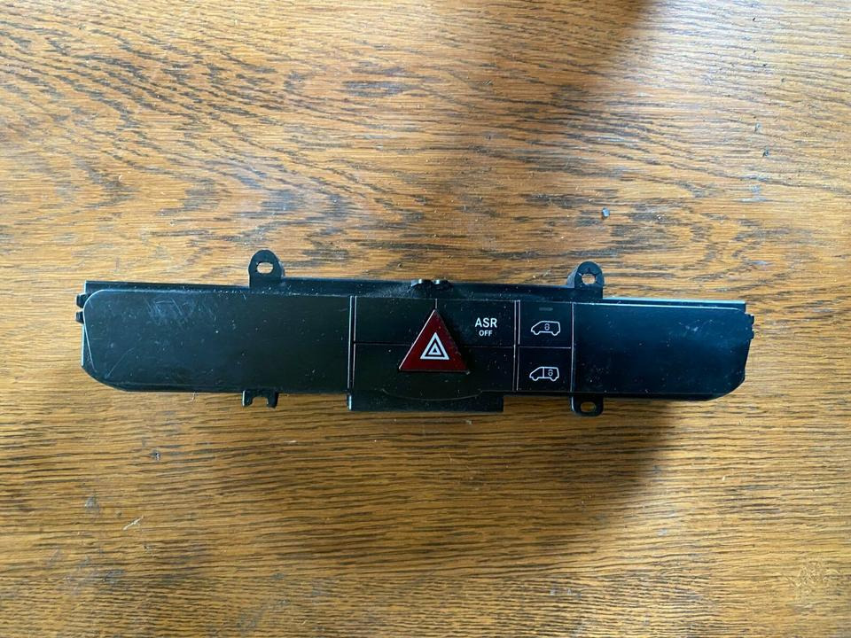 Mercedes Sprinter Warnblinkanlage Schalter A 906 870 10 10 - Καμπίνα και εσωτερικό για Φορτηγό: φωτογραφία 1 Mercedes Sprinter Warnblinkanlage Schalter A 906 870 10 10 - Καμπίνα και εσωτερικό για Φορτηγό: φωτογραφία 1