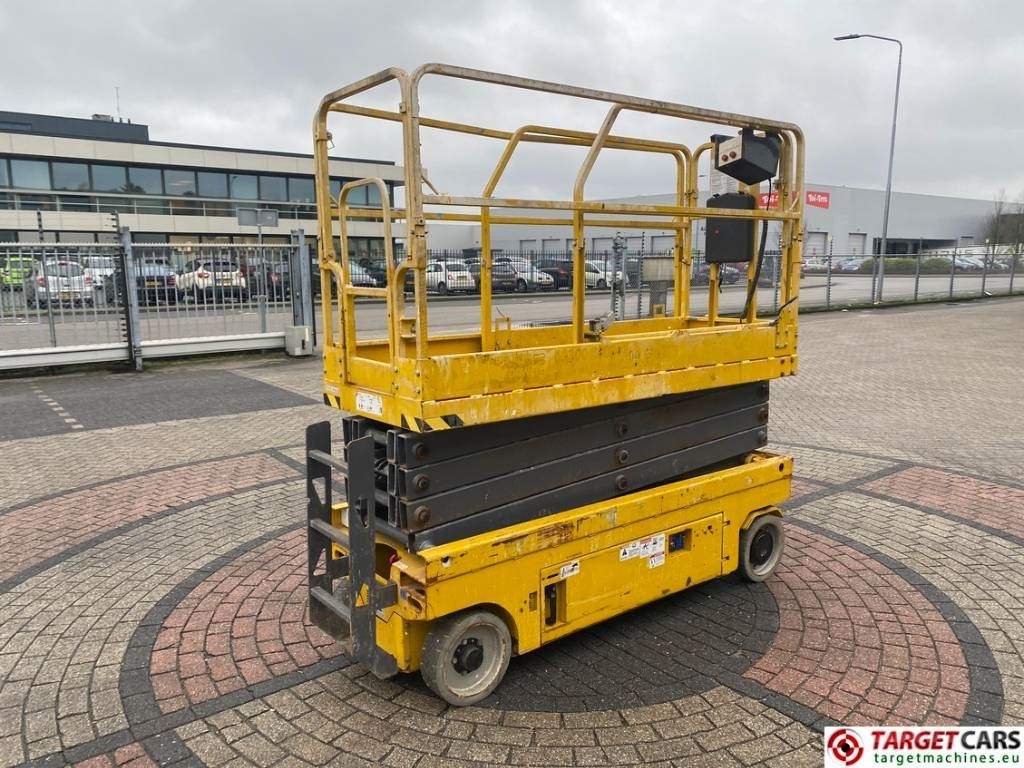 GMG 2632-ED Electric Scissor Work Lift 983cm - Ψαλιδωτό ανυψωτικό: φωτογραφία 3 GMG 2632-ED Electric Scissor Work Lift 983cm - Ψαλιδωτό ανυψωτικό: φωτογραφία 3