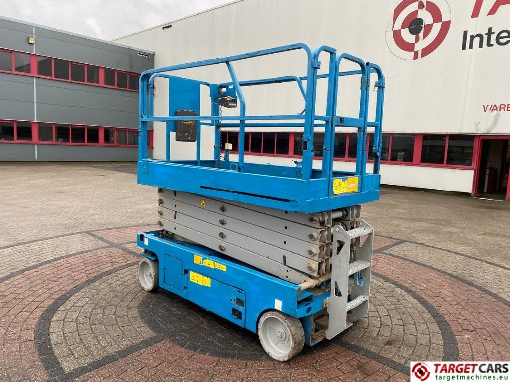 Genie GS-3246 Electric Scissor Work Lift 1175cm - Ψαλιδωτό ανυψωτικό: φωτογραφία 4 Genie GS-3246 Electric Scissor Work Lift 1175cm - Ψαλιδωτό ανυψωτικό: φωτογραφία 4