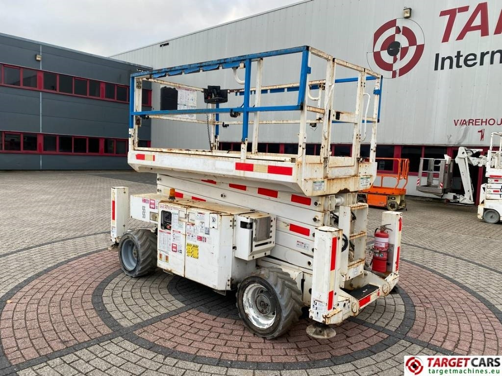 Genie GS-4069RT Diesel 4x4 Scissor Work Lift 1412cm - Ψαλιδωτό ανυψωτικό: φωτογραφία 4 Genie GS-4069RT Diesel 4x4 Scissor Work Lift 1412cm - Ψαλιδωτό ανυψωτικό: φωτογραφία 4