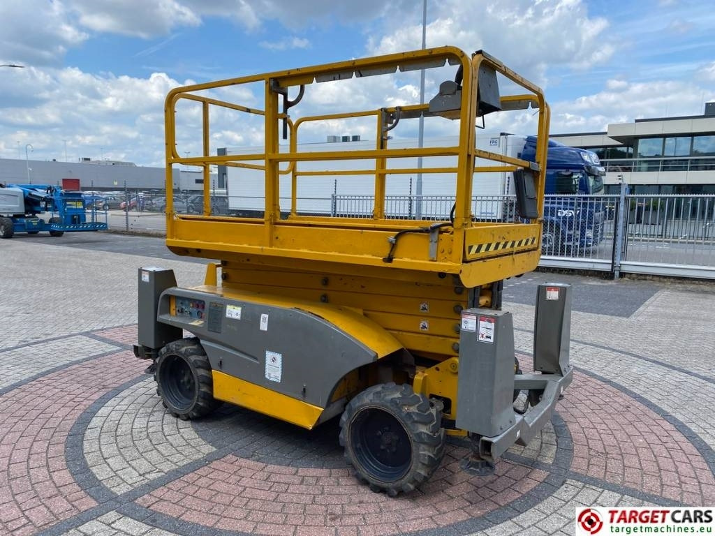 Haulotte Compact 12DX Diesel 4x4 Scissor Work Lift 1206cm - Ψαλιδωτό ανυψωτικό: φωτογραφία 2 Haulotte Compact 12DX Diesel 4x4 Scissor Work Lift 1206cm - Ψαλιδωτό ανυψωτικό: φωτογραφία 2