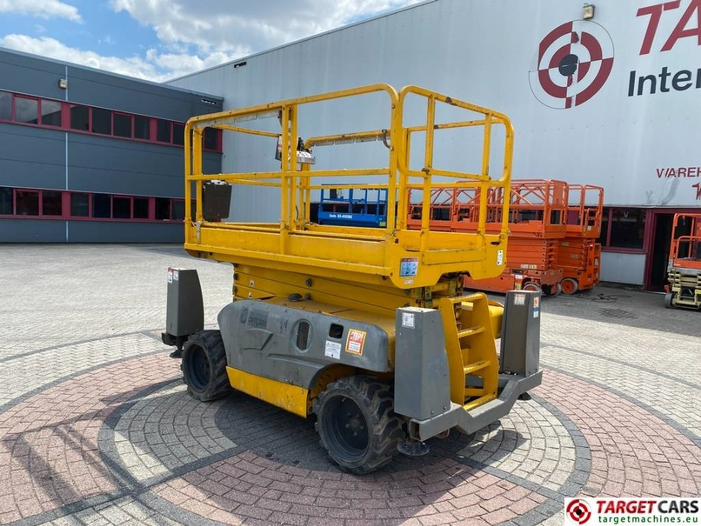 Haulotte Compact 12DX Diesel 4x4 Scissor Work Lift 1206cm - Ψαλιδωτό ανυψωτικό: φωτογραφία 4 Haulotte Compact 12DX Diesel 4x4 Scissor Work Lift 1206cm - Ψαλιδωτό ανυψωτικό: φωτογραφία 4
