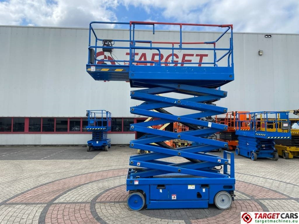 Haulotte Compact 14 Electric Scissor Work Lift 1385cm  - Ψαλιδωτό ανυψωτικό: φωτογραφία 5 Haulotte Compact 14 Electric Scissor Work Lift 1385cm  - Ψαλιδωτό ανυψωτικό: φωτογραφία 5