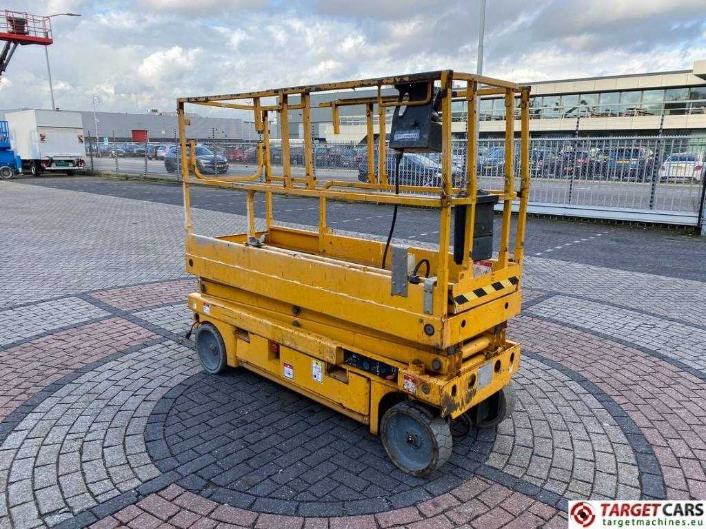 Haulotte Compact 8 Elecftric Scissor Work Lift 818cm - Ψαλιδωτό ανυψωτικό: φωτογραφία 2 Haulotte Compact 8 Elecftric Scissor Work Lift 818cm - Ψαλιδωτό ανυψωτικό: φωτογραφία 2