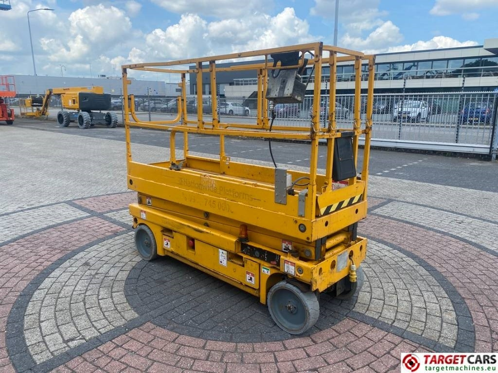 Haulotte Compact 8 Electric Scissor Work Lift 818cm - Ψαλιδωτό ανυψωτικό: φωτογραφία 2 Haulotte Compact 8 Electric Scissor Work Lift 818cm - Ψαλιδωτό ανυψωτικό: φωτογραφία 2