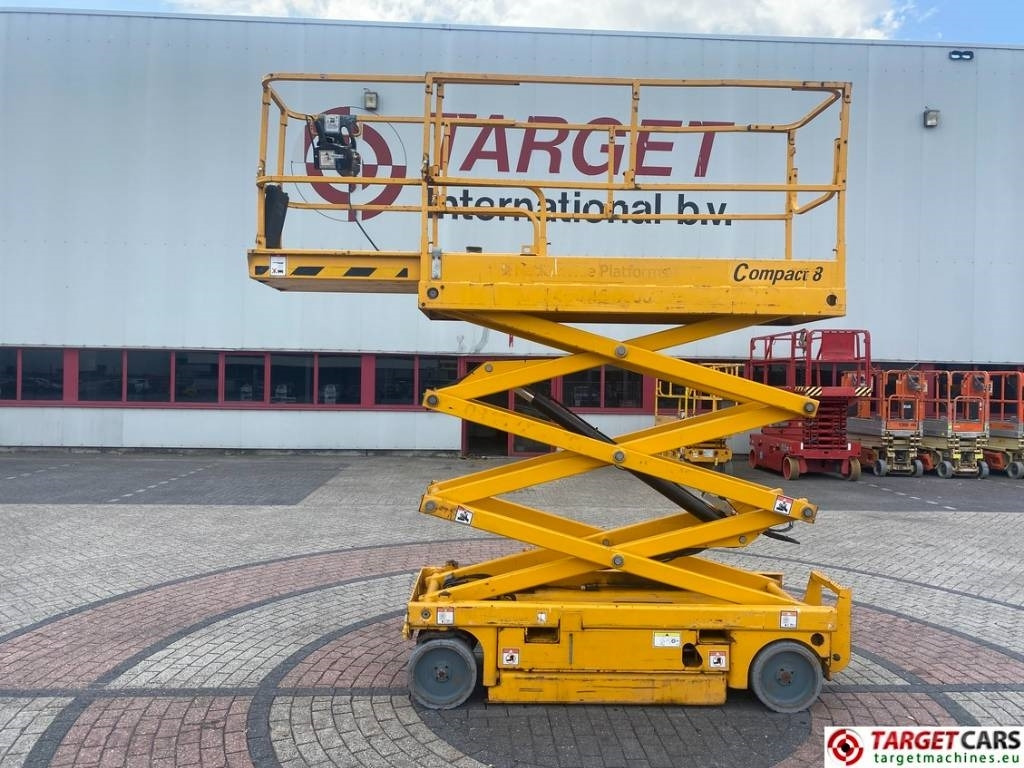 Haulotte Compact 8 Electric Scissor Work Lift 818cm - Ψαλιδωτό ανυψωτικό: φωτογραφία 5 Haulotte Compact 8 Electric Scissor Work Lift 818cm - Ψαλιδωτό ανυψωτικό: φωτογραφία 5