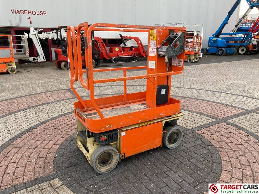 JLG 1230ES Electric Vertical Mast Work Lift 566cm - Κάθετος ανελκυστήρας με κατάρτι: φωτογραφία 1 JLG 1230ES Electric Vertical Mast Work Lift 566cm - Κάθετος ανελκυστήρας με κατάρτι: φωτογραφία 1
