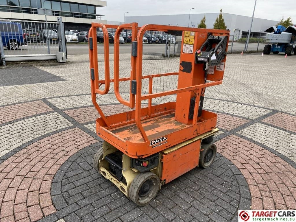 JLG 1230ES Electric Vertical Mast Work Lift 566cm - Κάθετος ανελκυστήρας με κατάρτι: φωτογραφία 3 JLG 1230ES Electric Vertical Mast Work Lift 566cm - Κάθετος ανελκυστήρας με κατάρτι: φωτογραφία 3