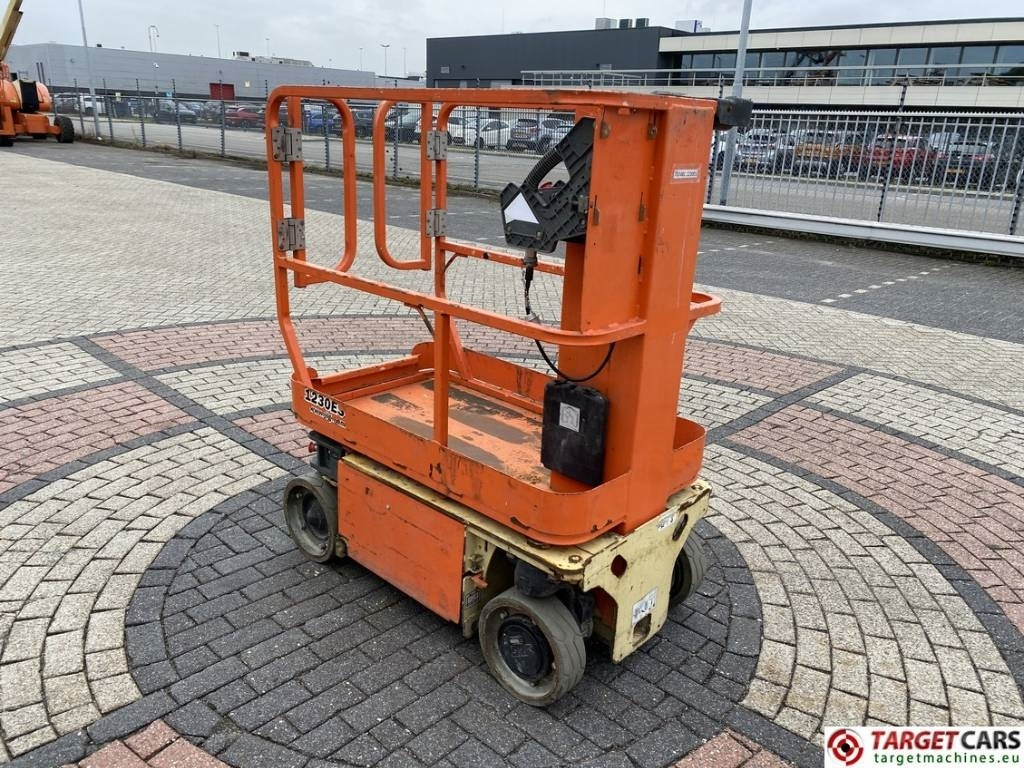JLG 1230ES Electric Vertical Mast Work Lift 566cm - Κάθετος ανελκυστήρας με κατάρτι: φωτογραφία 2 JLG 1230ES Electric Vertical Mast Work Lift 566cm - Κάθετος ανελκυστήρας με κατάρτι: φωτογραφία 2