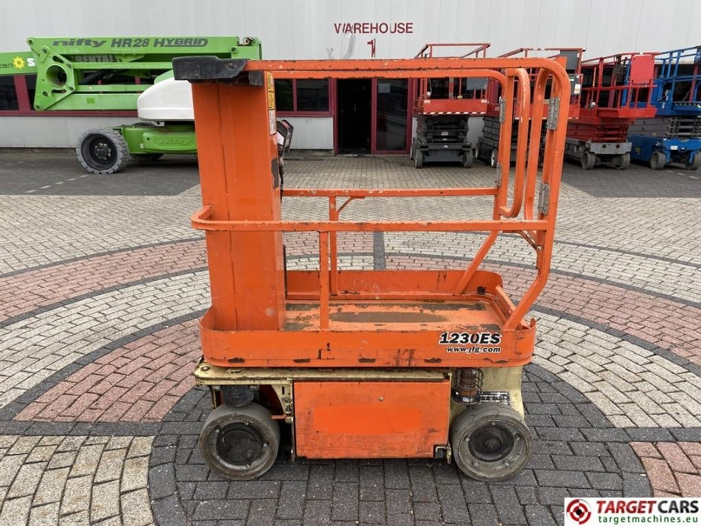 JLG 1230ES Electric Vertical Mast Work Lift 566cm - Κάθετος ανελκυστήρας με κατάρτι: φωτογραφία 5 JLG 1230ES Electric Vertical Mast Work Lift 566cm - Κάθετος ανελκυστήρας με κατάρτι: φωτογραφία 5