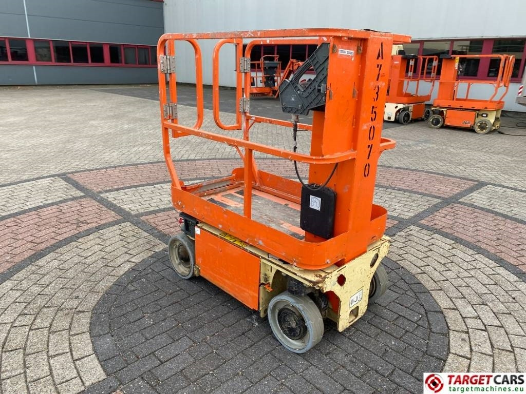 JLG 1230ES Electric Vertical Mast Work Lift 566cm - Κάθετος ανελκυστήρας με κατάρτι: φωτογραφία 4 JLG 1230ES Electric Vertical Mast Work Lift 566cm - Κάθετος ανελκυστήρας με κατάρτι: φωτογραφία 4