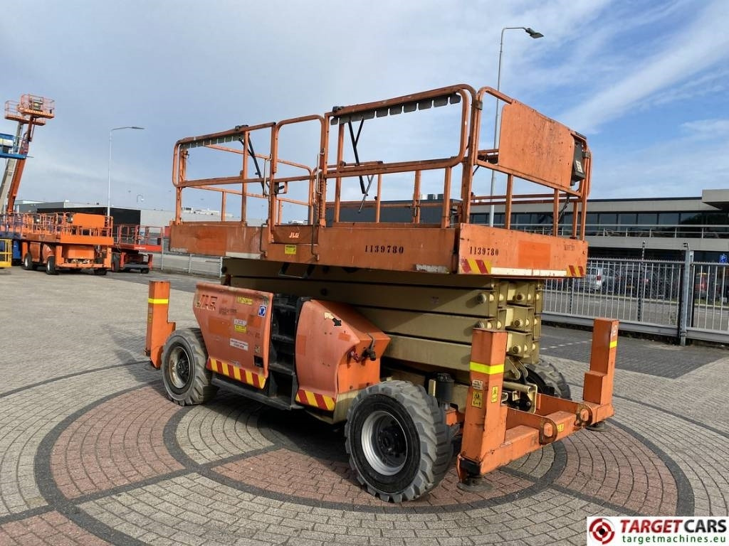 JLG 4394RT Diesel 4x4 Scissor Work Lift 1511cm - Ψαλιδωτό ανυψωτικό: φωτογραφία 2 JLG 4394RT Diesel 4x4 Scissor Work Lift 1511cm - Ψαλιδωτό ανυψωτικό: φωτογραφία 2