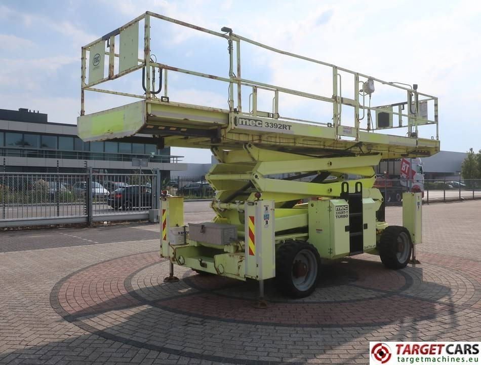 Ψαλιδωτό ανυψωτικό MEC 3392RT-T Diesel 4x4 Scissor Work Lift 1200cm: φωτογραφία 24