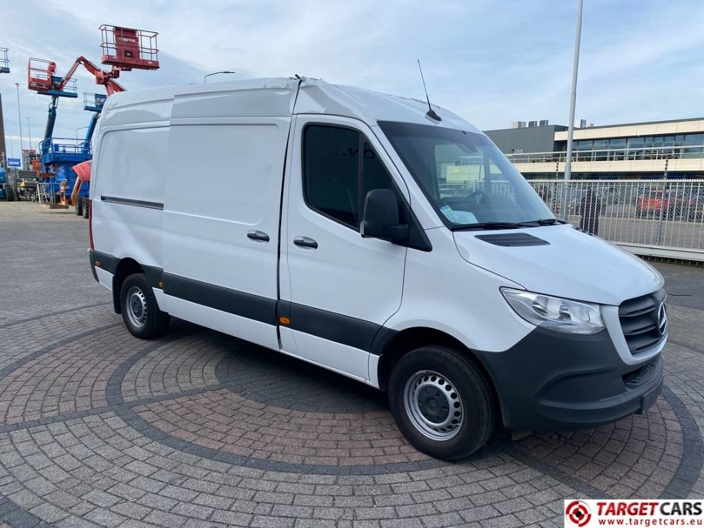 Mercedes-Benz 319CDI Sprinter L2H2 Aut Euro6E Roof Damage - Βαν: φωτογραφία 3 Mercedes-Benz 319CDI Sprinter L2H2 Aut Euro6E Roof Damage - Βαν: φωτογραφία 3