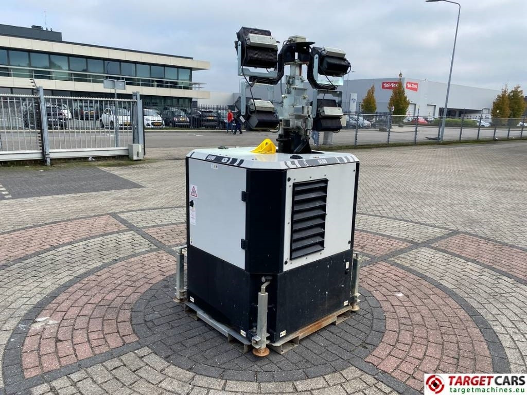 SMC SL80 Tower Light SL80K 4x300W Led - Πύργος φωτισμού: φωτογραφία 3 SMC SL80 Tower Light SL80K 4x300W Led - Πύργος φωτισμού: φωτογραφία 3