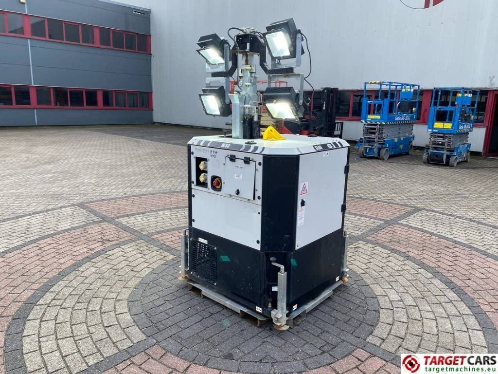 SMC SL80 Tower Light SL80K 4x300W Led - Πύργος φωτισμού: φωτογραφία 4 SMC SL80 Tower Light SL80K 4x300W Led - Πύργος φωτισμού: φωτογραφία 4