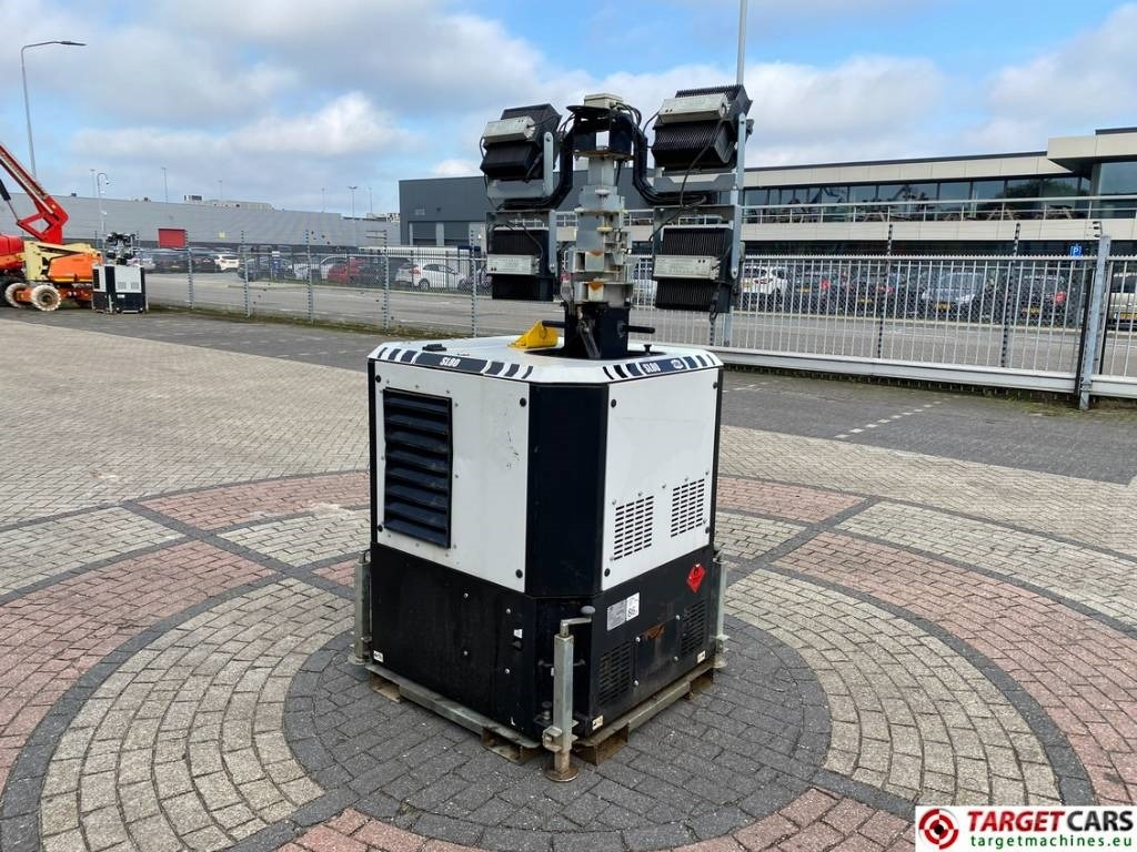 SMC SL80 Tower Light SL80K 4x300W Led - Πύργος φωτισμού: φωτογραφία 2 SMC SL80 Tower Light SL80K 4x300W Led - Πύργος φωτισμού: φωτογραφία 2