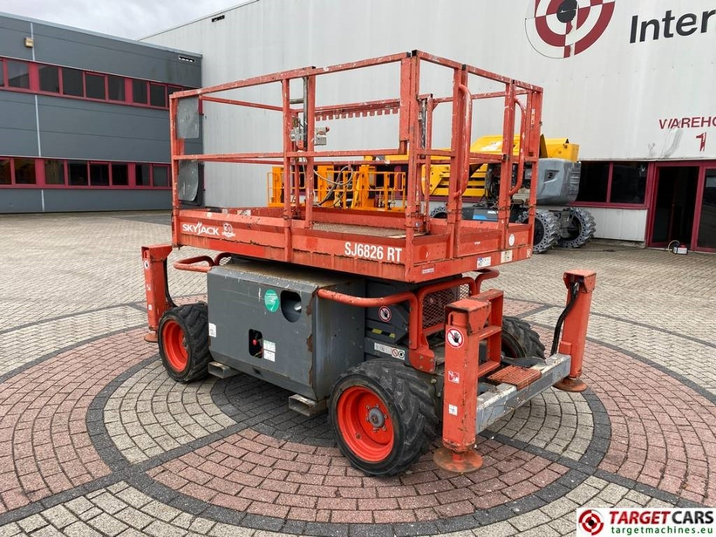 SkyJack SJ6826 RT Diesel 4x4 Scissor Work Lift 992cm  - Ψαλιδωτό ανυψωτικό: φωτογραφία 4 SkyJack SJ6826 RT Diesel 4x4 Scissor Work Lift 992cm  - Ψαλιδωτό ανυψωτικό: φωτογραφία 4