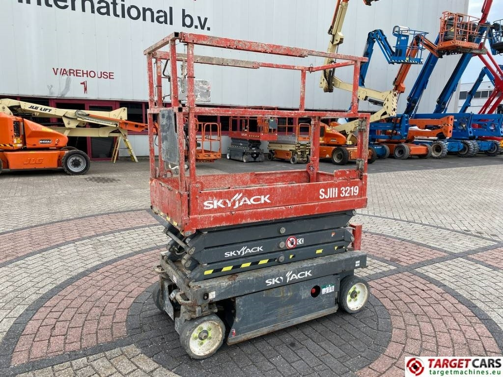 SkyJack SJIII-3219 Electric Scissor Work Lift 780cm - Ψαλιδωτό ανυψωτικό: φωτογραφία 1 SkyJack SJIII-3219 Electric Scissor Work Lift 780cm - Ψαλιδωτό ανυψωτικό: φωτογραφία 1