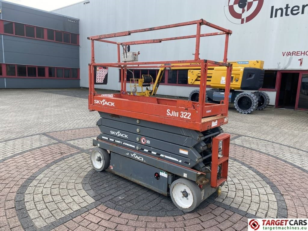 SkyJack SJIII-3226 Electric 3226 Scissor Work Lift 990cm - Ψαλιδωτό ανυψωτικό: φωτογραφία 4 SkyJack SJIII-3226 Electric 3226 Scissor Work Lift 990cm - Ψαλιδωτό ανυψωτικό: φωτογραφία 4