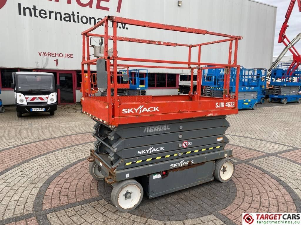 SkyJack SJIII-4632 Electric 4632 Scissor Work Lift 1170cm - Ψαλιδωτό ανυψωτικό: φωτογραφία 1 SkyJack SJIII-4632 Electric 4632 Scissor Work Lift 1170cm - Ψαλιδωτό ανυψωτικό: φωτογραφία 1