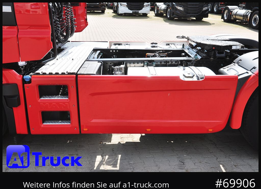 MAN TGX 18,520 LL, SZM. Alufelgen, TV, Navi, Top Ausstattung - Τράκτορας: φωτογραφία 2 MAN TGX 18,520 LL, SZM. Alufelgen, TV, Navi, Top Ausstattung - Τράκτορας: φωτογραφία 2